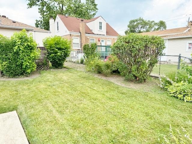 1429 N Wolf Rd, Berkeley, IL 60163 - view of yard