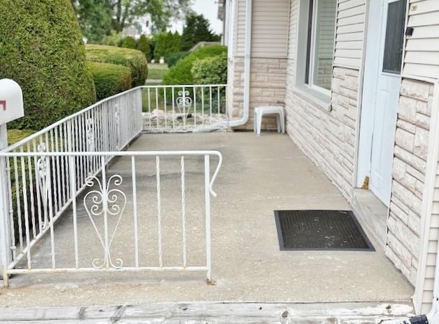 1429 N Wolf Rd, Berkeley, IL 60163 - view of patio / terrace
