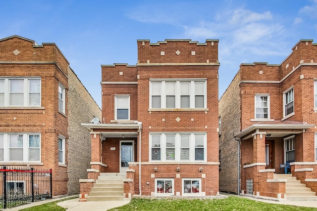 view of front facade featuring a front yard