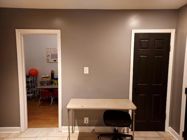 1408 W 71st Pl, Chicago, IL 60636 - office area with light tile patterned floors and baseboards
