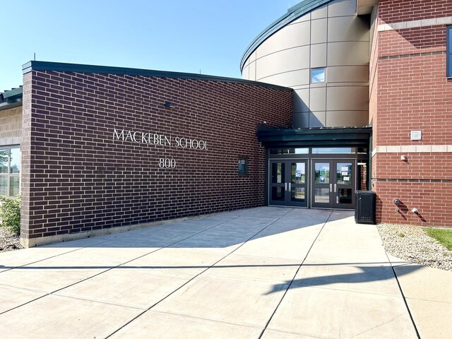 view of building exterior