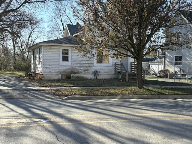 view of property exterior