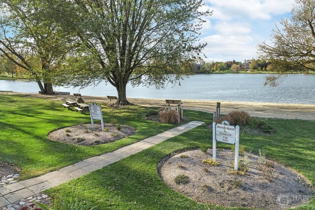 18 Kitson Dr, South Barrington, IL 60010
