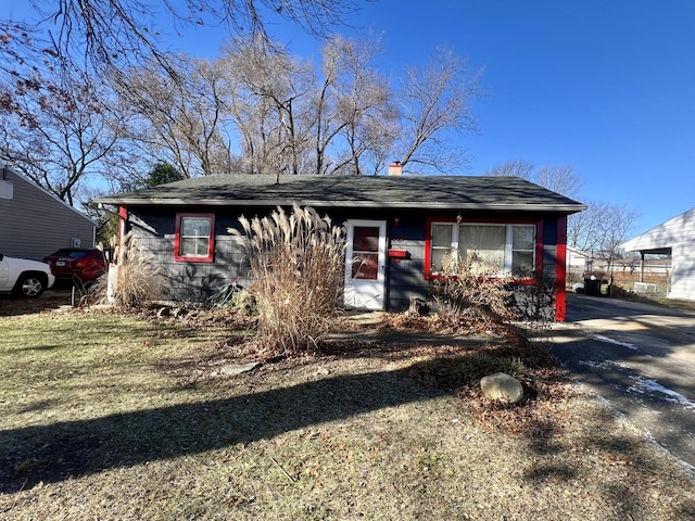 view of front of property