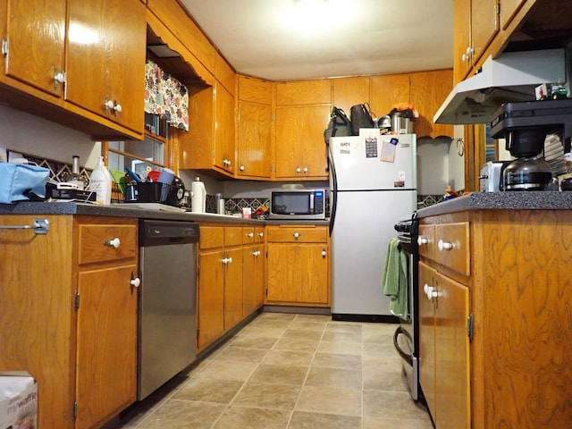 kitchen featuring appliances with stainless steel finishes