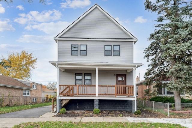 front facade featuring a porch