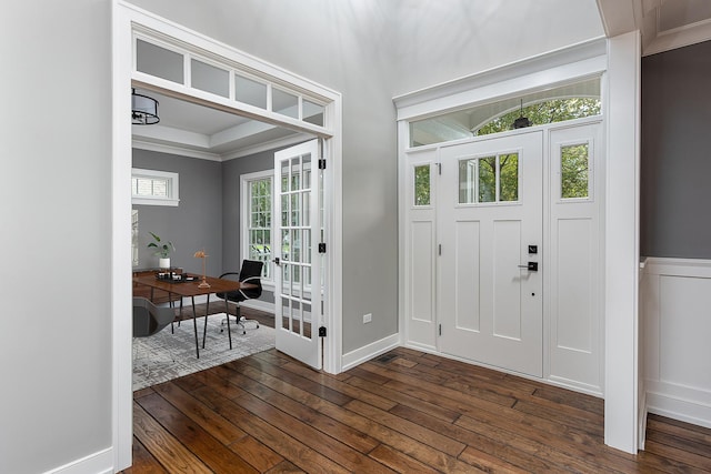 entryway featuring dark hardwood / wood-style flooring