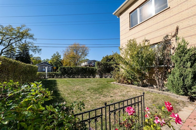 view of yard featuring fence