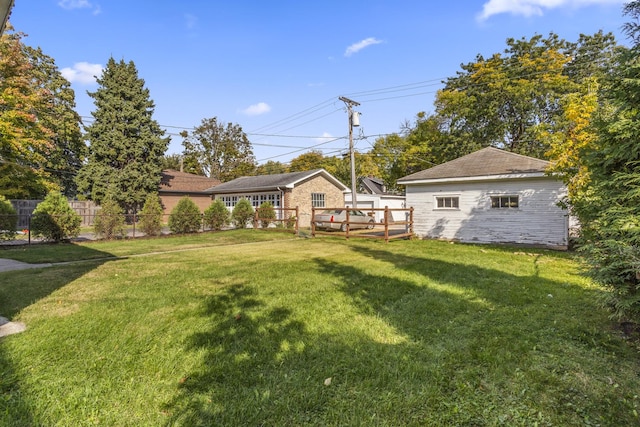 view of yard featuring fence