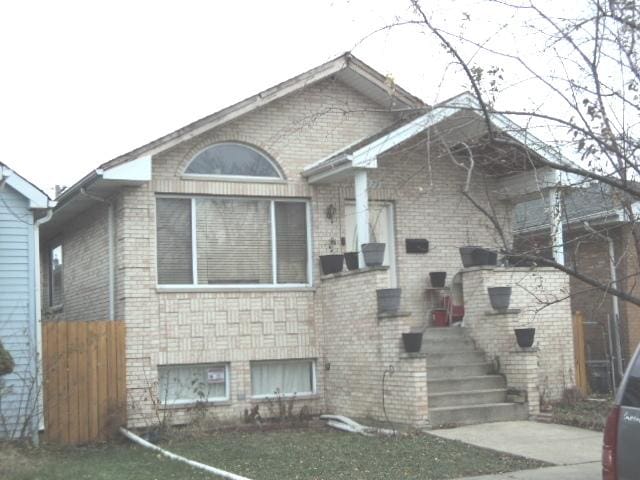 view of front of home