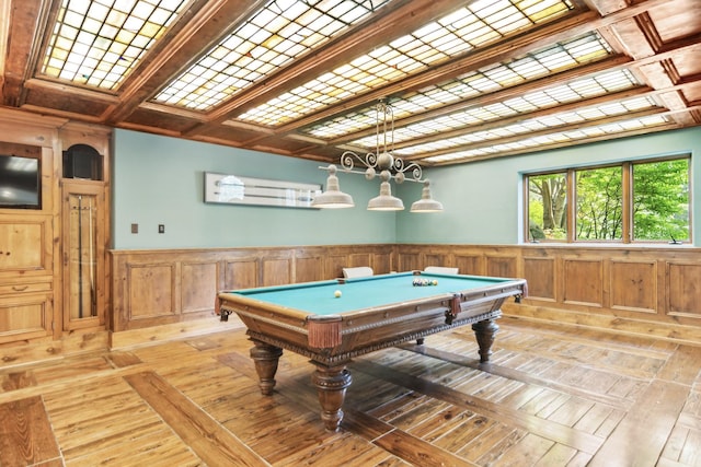 playroom featuring light wood-type flooring and billiards