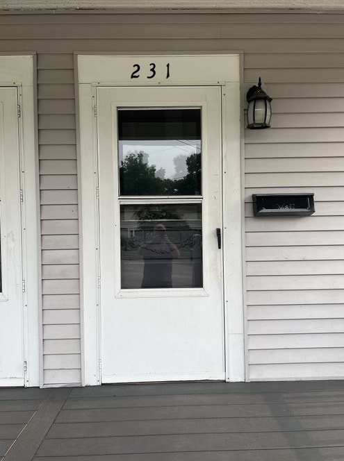 view of property entrance