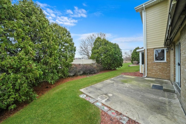 view of yard with a patio