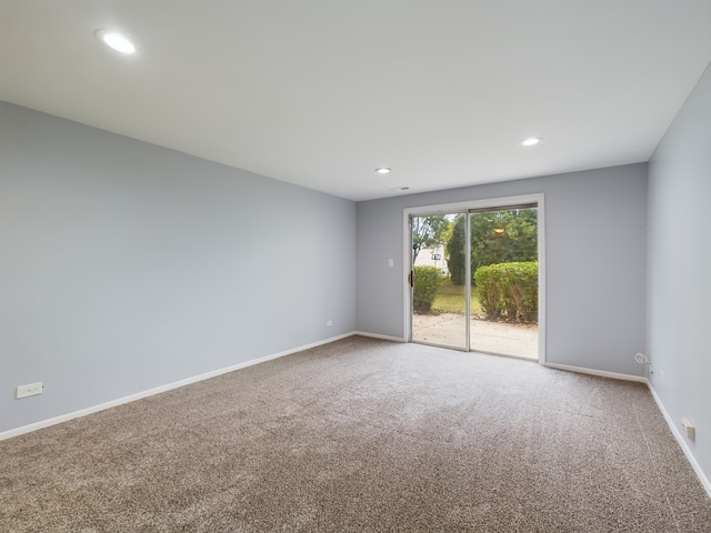 view of carpeted spare room