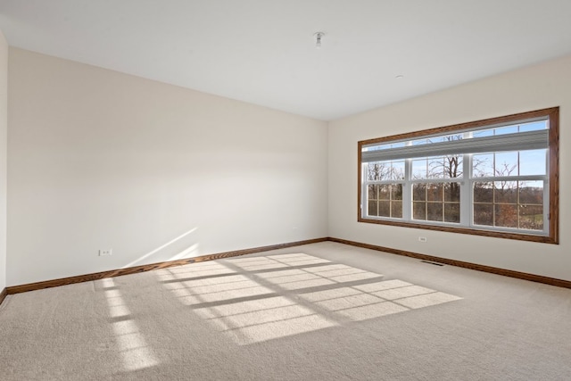 view of carpeted spare room