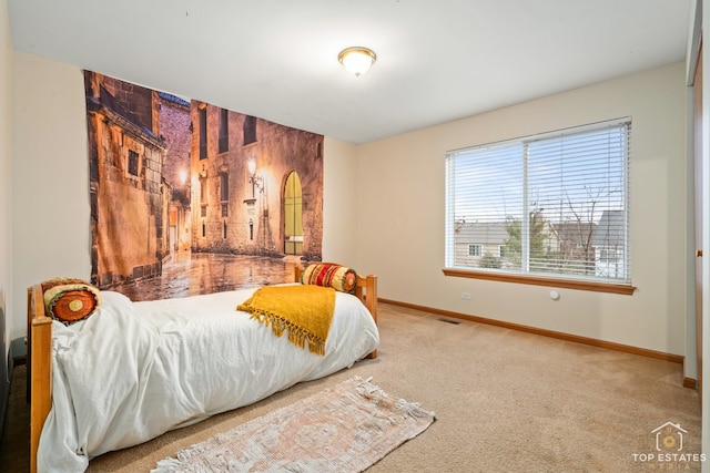 bedroom featuring carpet floors