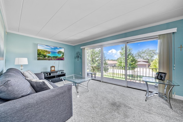 carpeted living room featuring plenty of natural light and crown molding