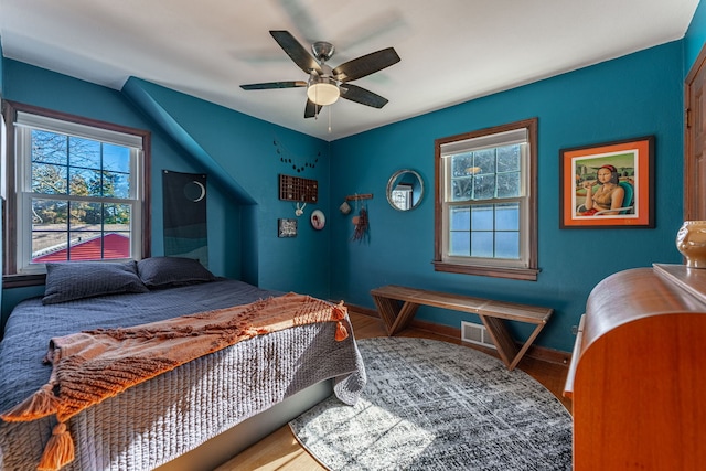 bedroom featuring ceiling fan