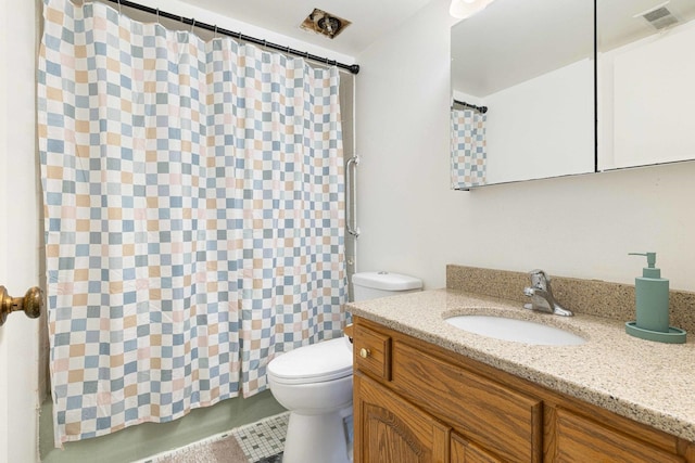 bathroom with a shower with curtain, vanity, and toilet