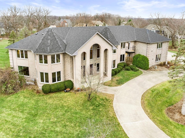 exterior space featuring a yard