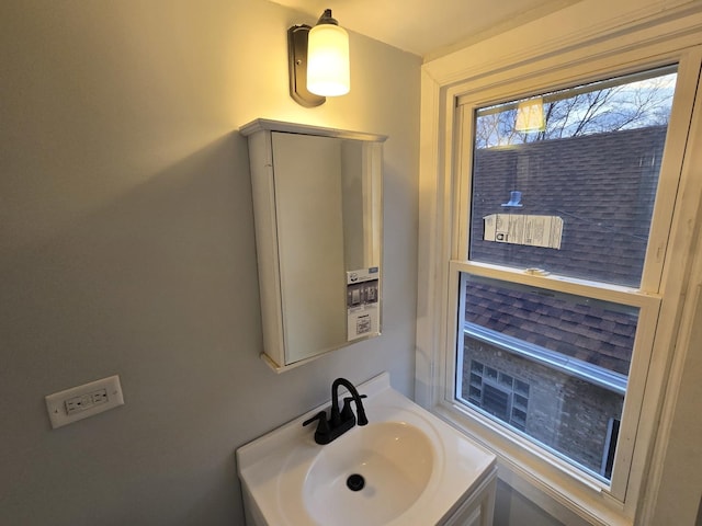 bathroom featuring sink