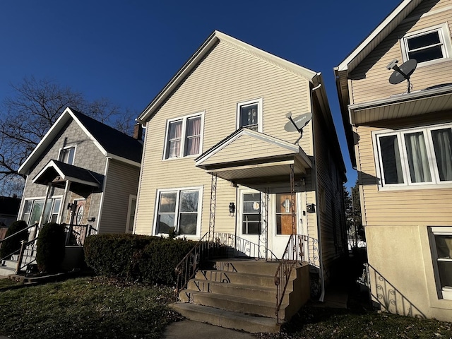 view of front of property