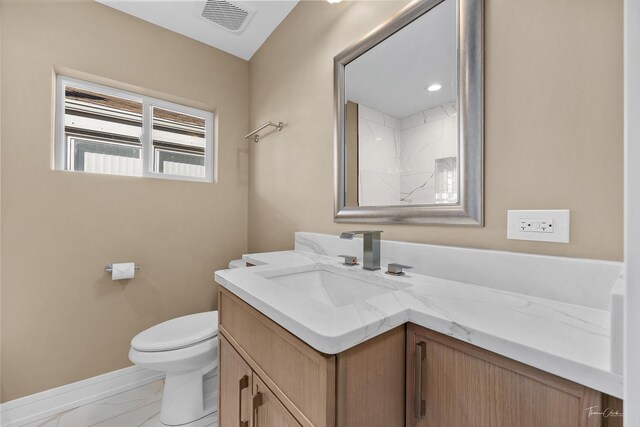 bathroom featuring tiled shower / bath combo