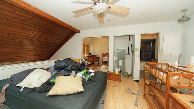 bedroom featuring light hardwood / wood-style floors and ceiling fan