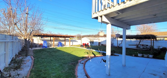 view of yard with a patio