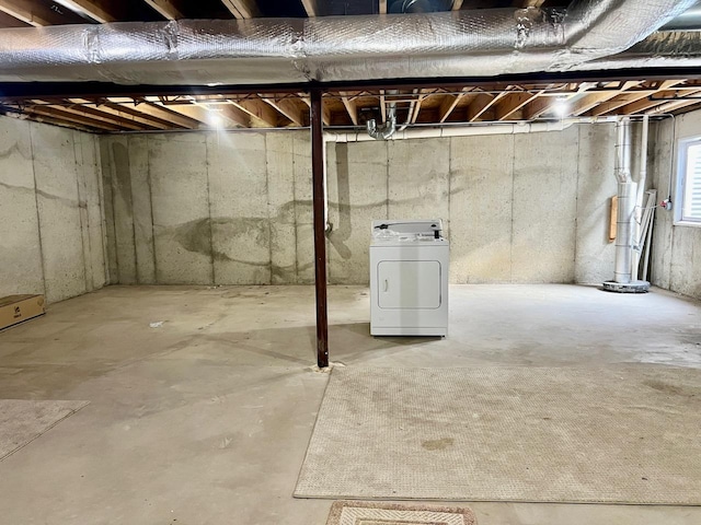 basement featuring washer / clothes dryer