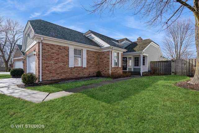 view of front of property with a front lawn