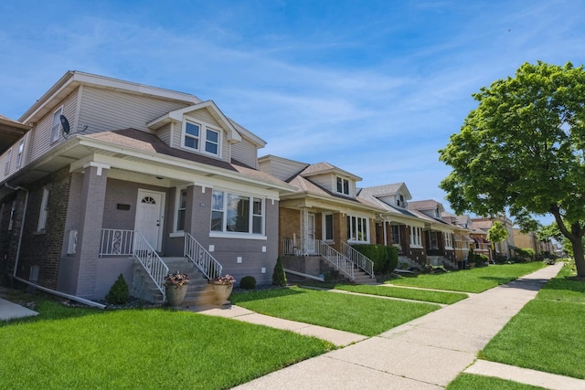 view of front facade featuring a front yard