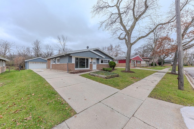 view of front of property with a front lawn