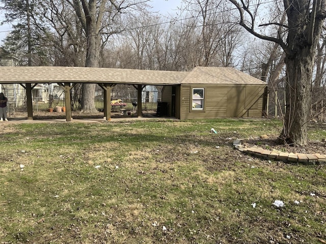 view of front of home with a front yard