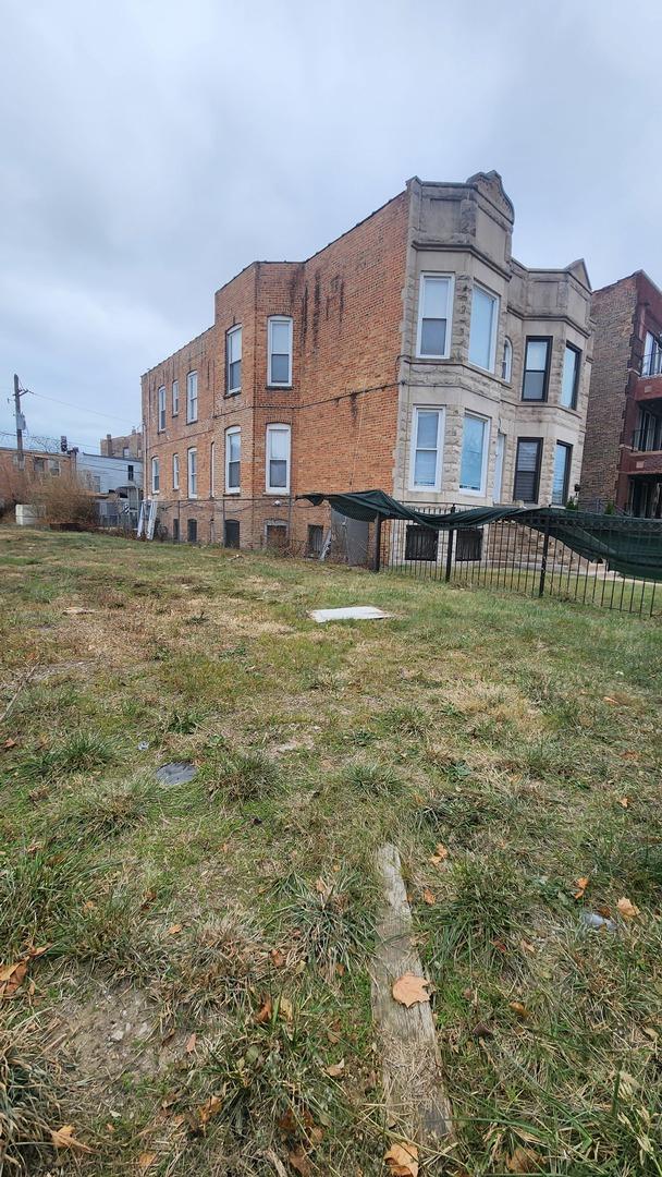 Listing photo 3 for 6419 S Drexel Ave, Chicago IL 60637