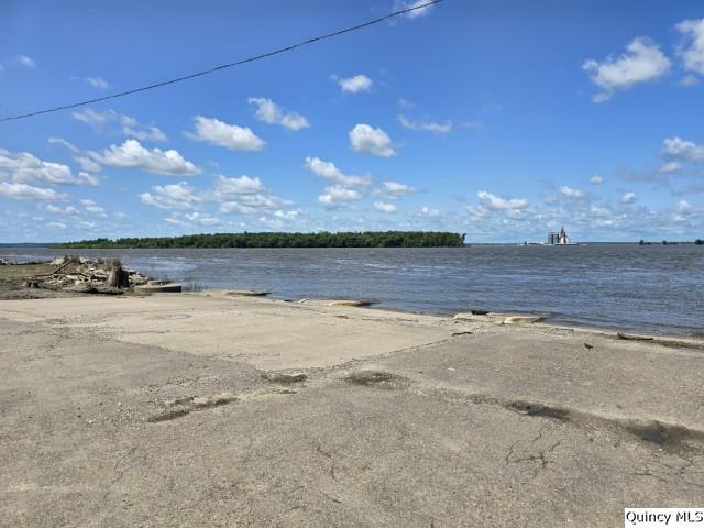 water view featuring a view of the beach