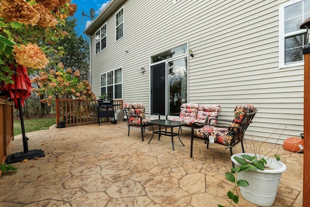 view of patio with outdoor lounge area