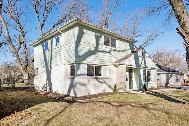 exterior space featuring a yard