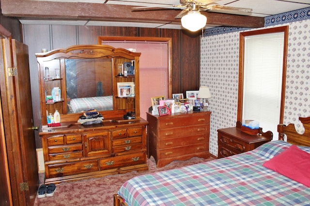 bedroom featuring carpet floors