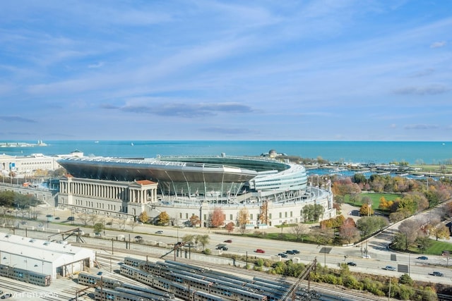 bird's eye view featuring a water view