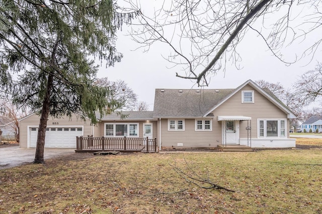 view of front of house featuring a front yard