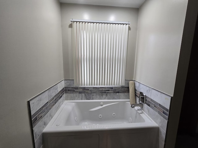 bathroom with a bathtub