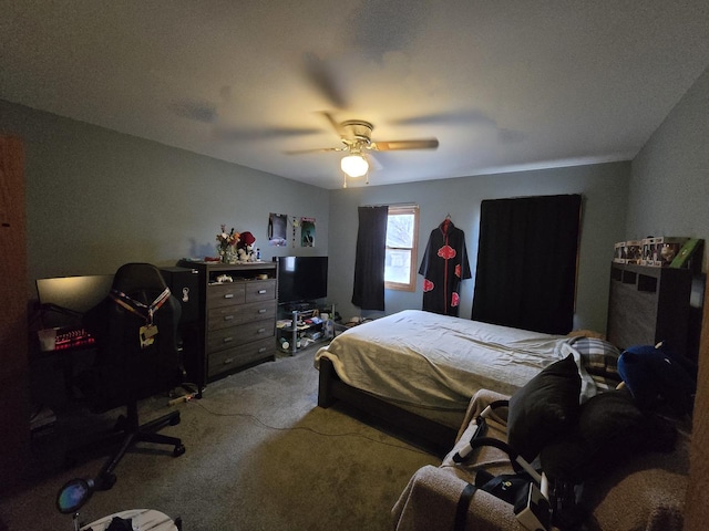 bedroom featuring carpet and ceiling fan