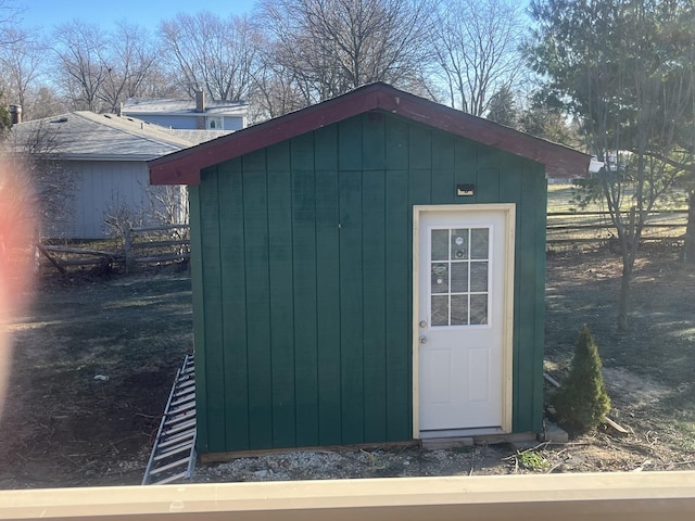 view of outdoor structure