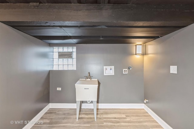 washroom featuring light wood-type flooring