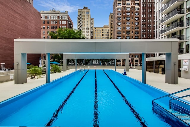 view of swimming pool