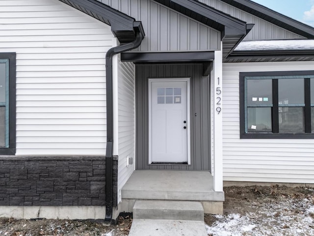 view of entrance to property