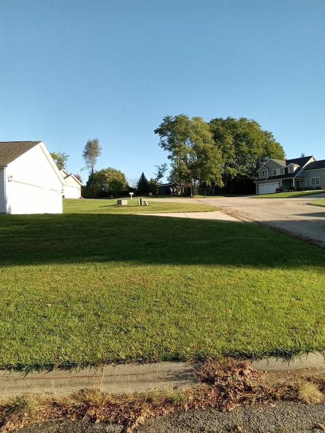 379 Woodside Pl, Dixon, IL 61021 - photo 7