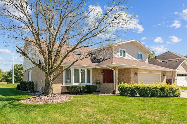 view of front of home with a front yard