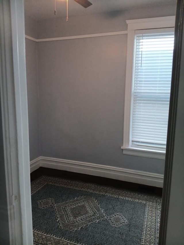 empty room featuring ceiling fan